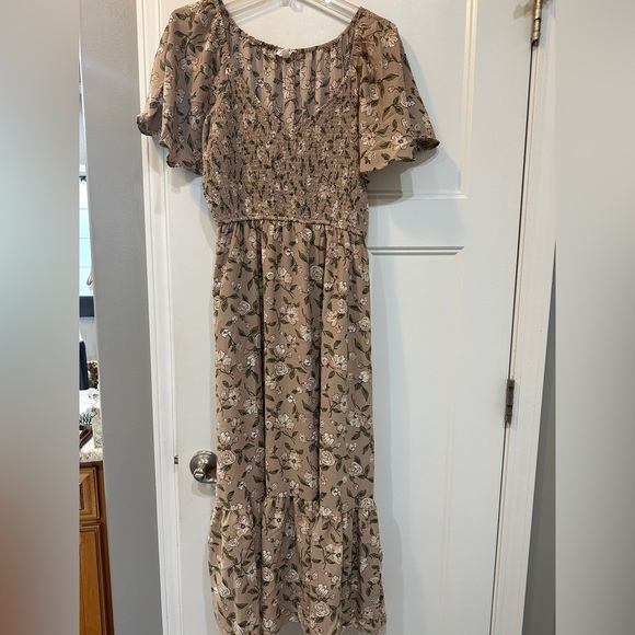 Blu Pepper Boho Flowers Flutter Sleeve Maxi Dress Cottage Core Beige M - Picture 1 of 6